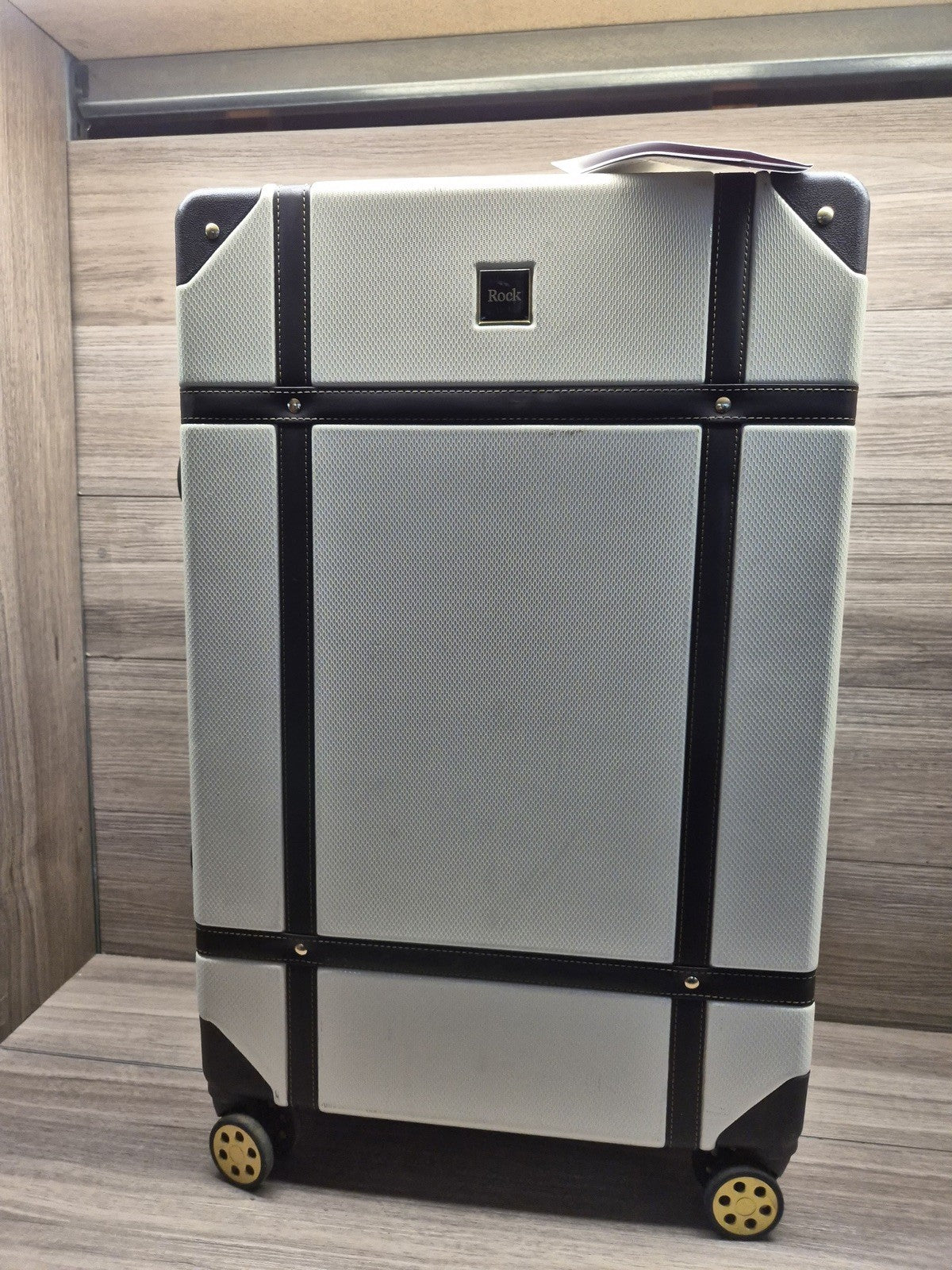 Rock Vintage 3 Piece Hardside Luggage Set in Cream *