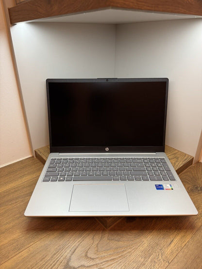 HP Pavilion SE, Intel Core i7, 16GB RAM, 512GB SSD, 15.6 Inch Laptop, 15-fd0053n