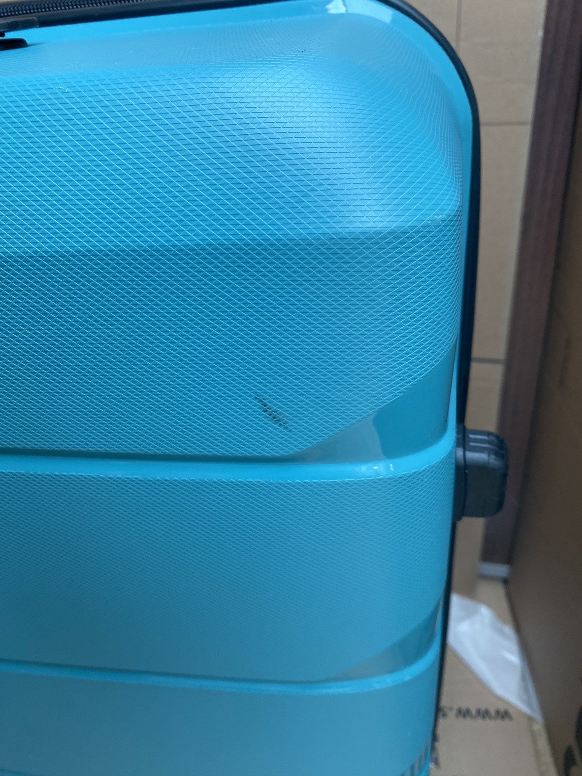 American Tourister Air Move 3 Piece Luggage Set in Teal, Used