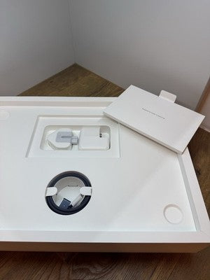 Apple MacBook  Air 2025, M4 Chip, 24GB RAM, 512GB SSD, 15 Inch in Midnight VAT