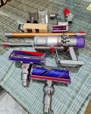 Dyson Cyclone V10™ Absolute Cordless Stick Vacuum Cleaner Brand Used Perfect