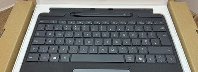 Microsoft Surface Pro Copilot+PC, X Plus, 16GB RAM, 1TB SSD, 13'' , 2 in 1 , VAT