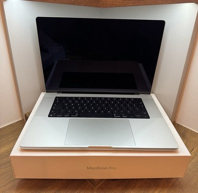Apple MacBook Pro Silver 16" M2 Pro 12C CPU/19C GPU 16GB RAM 1TB SSD VAT 2023