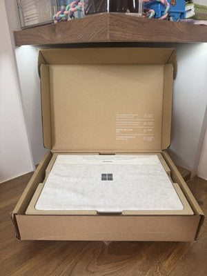 Microsoft Surface Laptop 7, Copilot+ PC, Snapdragon X Plus 16GB RAM, 1TB SSD VAT