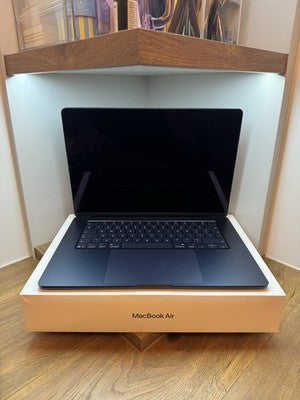 Apple MacBook  Air 2025, M4 Chip, 24GB RAM, 512GB SSD, 15 Inch in Midnight VAT