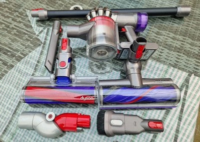 Dyson V8™ Total Clean Stick Vacuum Cleaner (Black/Silver) Used Perfect