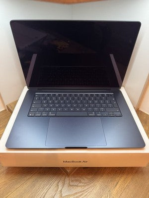 Apple MacBook  Air 2025, M4 Chip, 24GB RAM, 512GB SSD, 15 Inch in Midnight VAT
