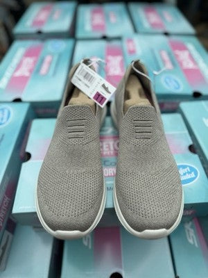 Trainers Skechers Ladies Taupe Size UK 8 / Brand Ultra Flex Memory Foam New