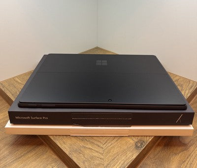 Microsoft Surface Pro Copilot+PC, X Plus, 16GB RAM, 1TB SSD, 13'' , 2 in 1 , VAT