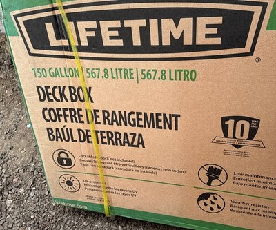 Lifetime 568 Litre Simulated Wood Look Outdoor Garden Patio Storage Deck Box