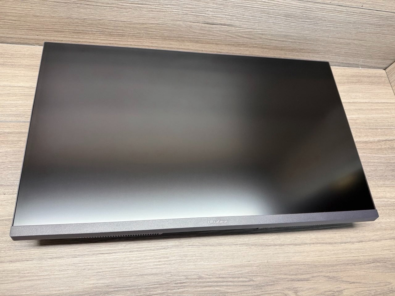 LG UltraGear 27 Inch 4K Ultra HD 240Hz IPS Gaming Monitor, 27G850A-B LG UltraGea