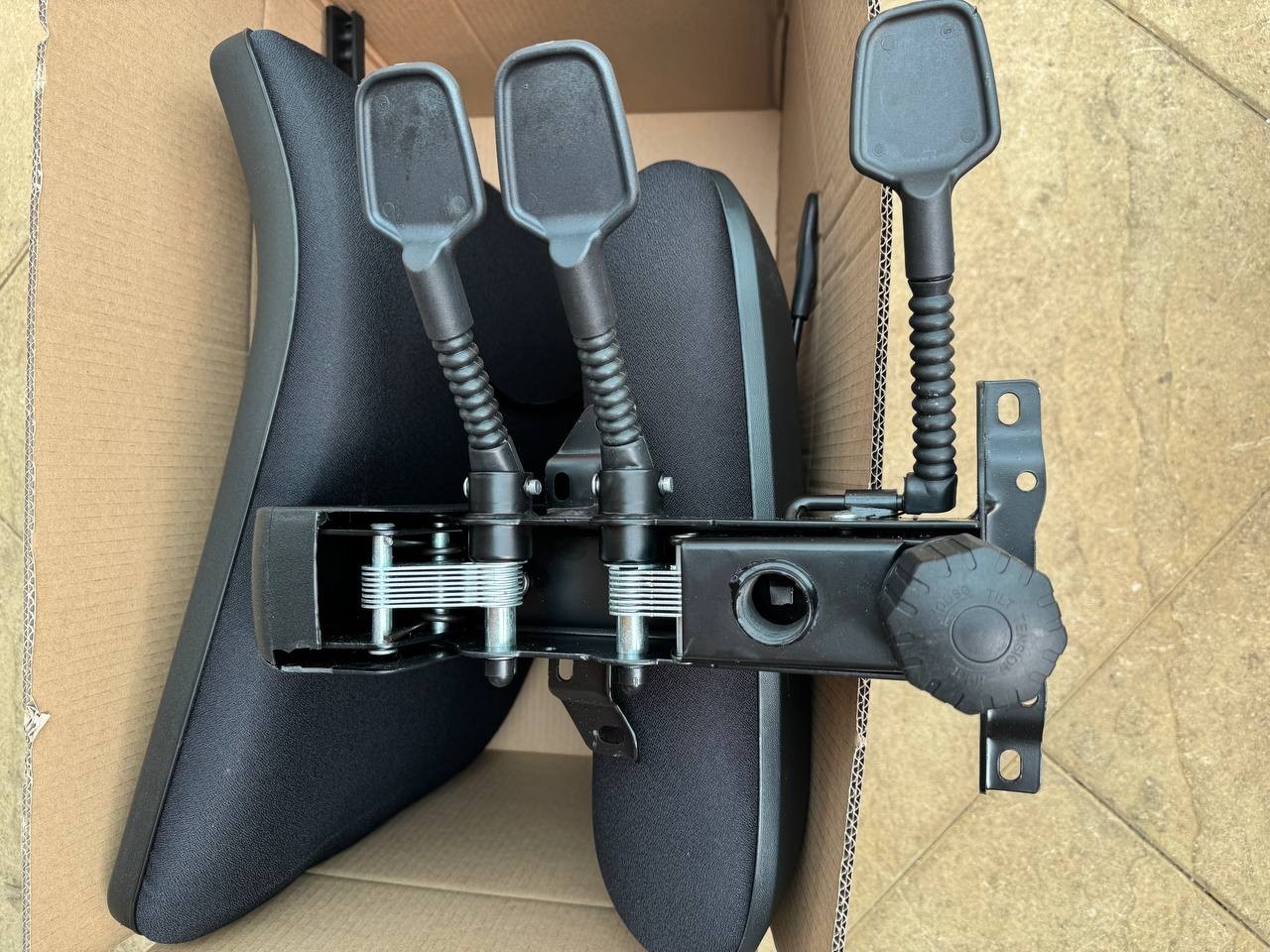 Senza Ergonomic Asynchro Task Chair, Black