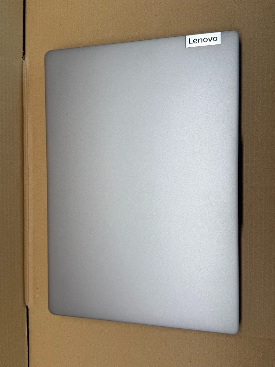 Lenovo Laptop IdeaPad Pro 5 AMD Ryzen 7, 16GB RAM, 512GB SSD, NVIDIA GeForce RTX