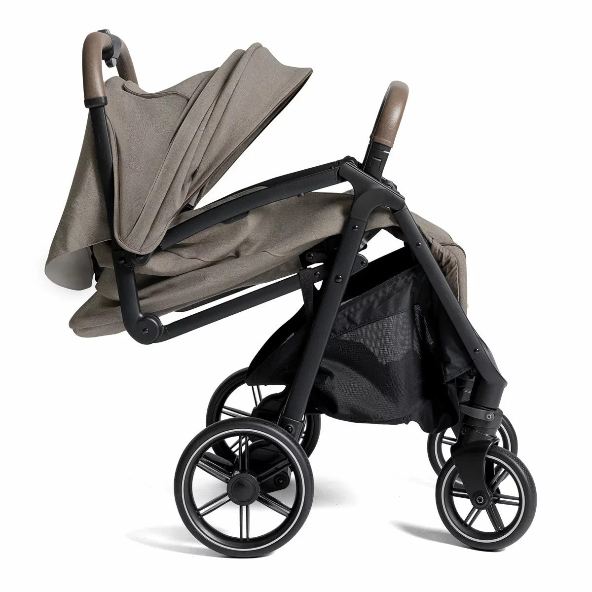 Joie Signature Parcel™ LX Lightweight Stroller in Maple
