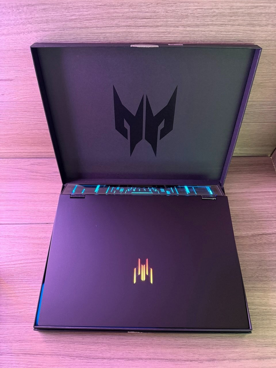 Acer Predator Helios 16 AI Ultra 9 64GB RAM 1TB SSD RTX 5090 Gaming NH.QW0EK.001