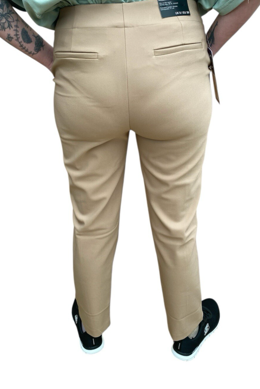 Hilary Radley Ladies Comfort fit Slim Leg Stretch Pull On Pant Camel S M L XL
