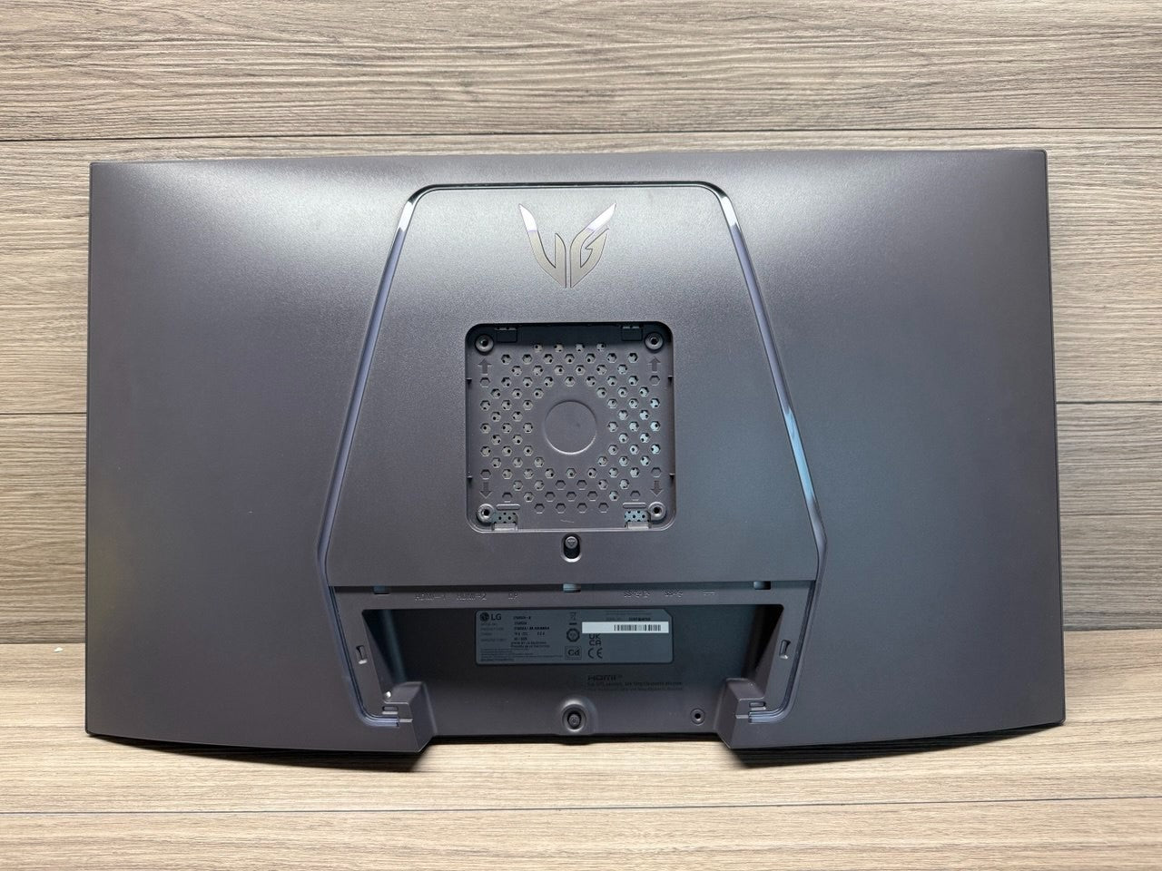 LG UltraGear 27 Inch 4K Ultra HD 240Hz IPS Gaming Monitor, 27G850A-B LG UltraGea