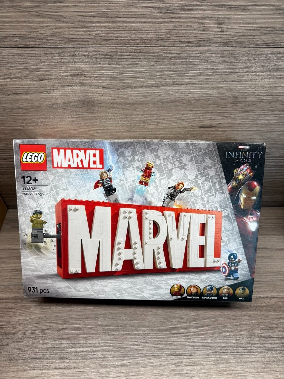 LEGO Superheroes MARVEL Logo & Minifigures - Model 76313