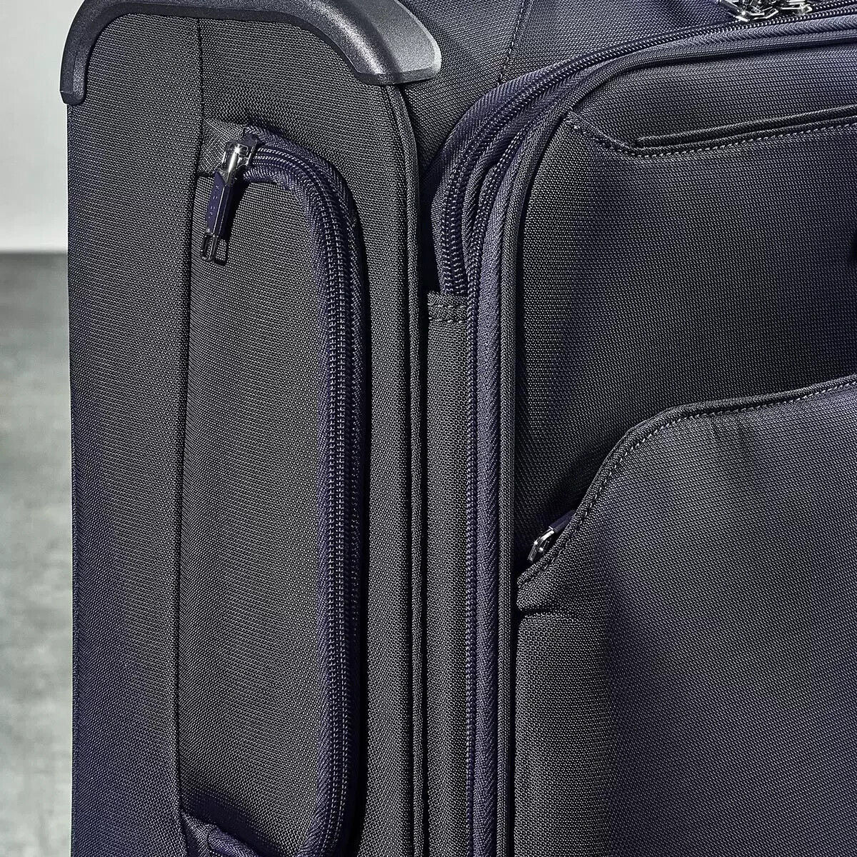 Rock Georgia 4 Piece Softside Luggage Suitcase Set in Navy  Expandable Spinner