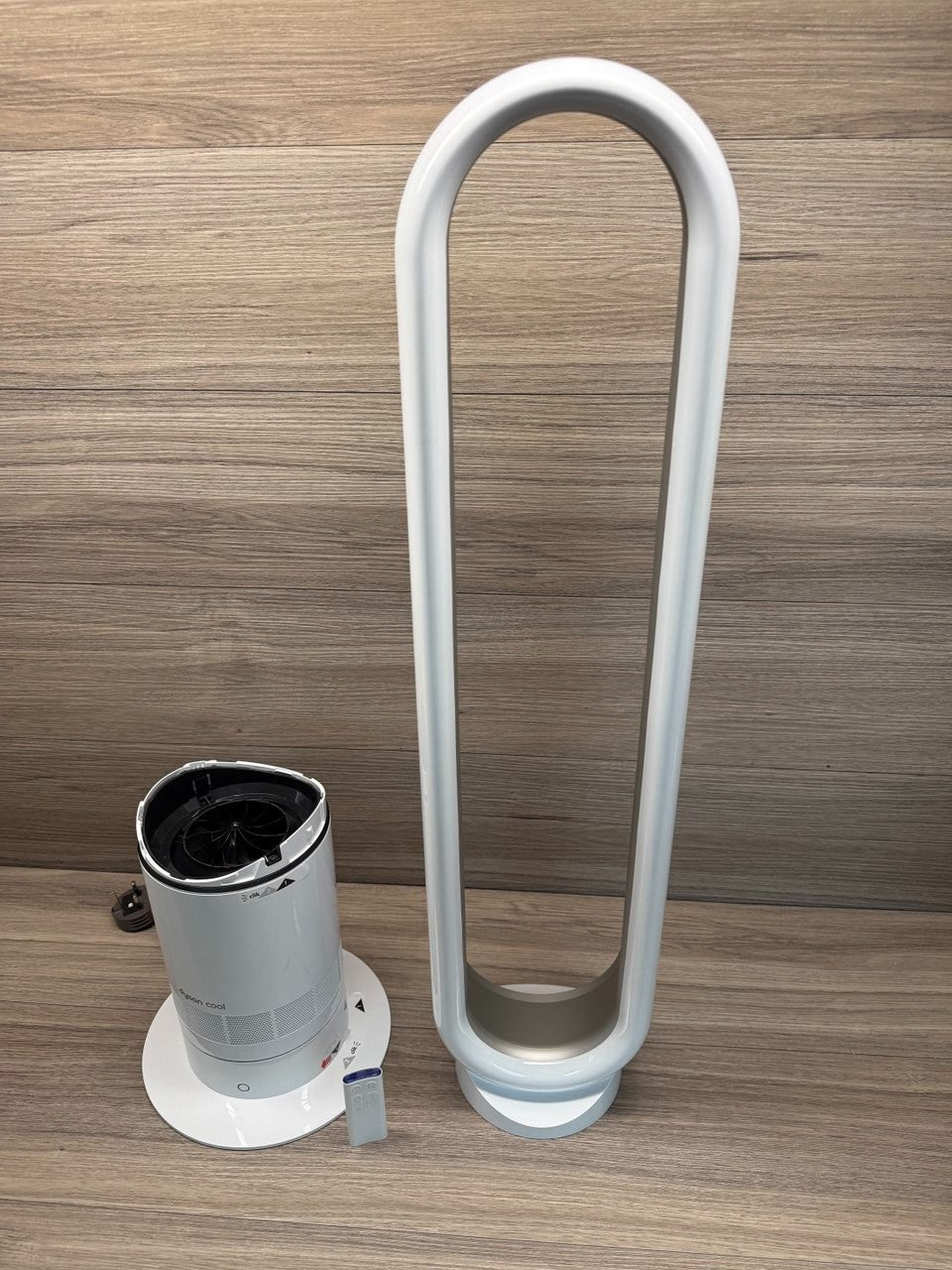 Dyson AM07 Tower Fan - White/Silver | 10 Speed | **U 1