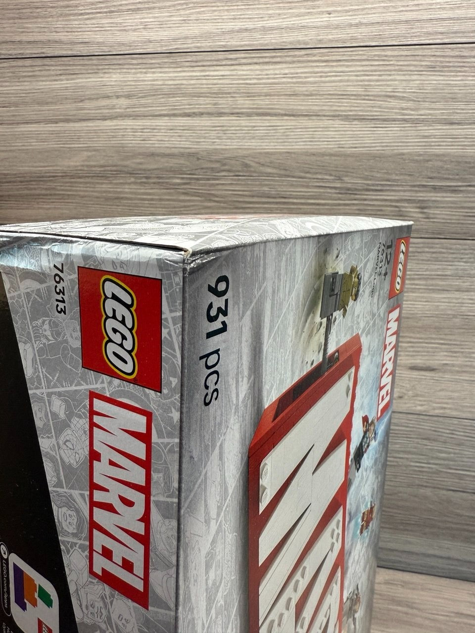 LEGO Superheroes MARVEL Logo & Minifigures - Model 76313