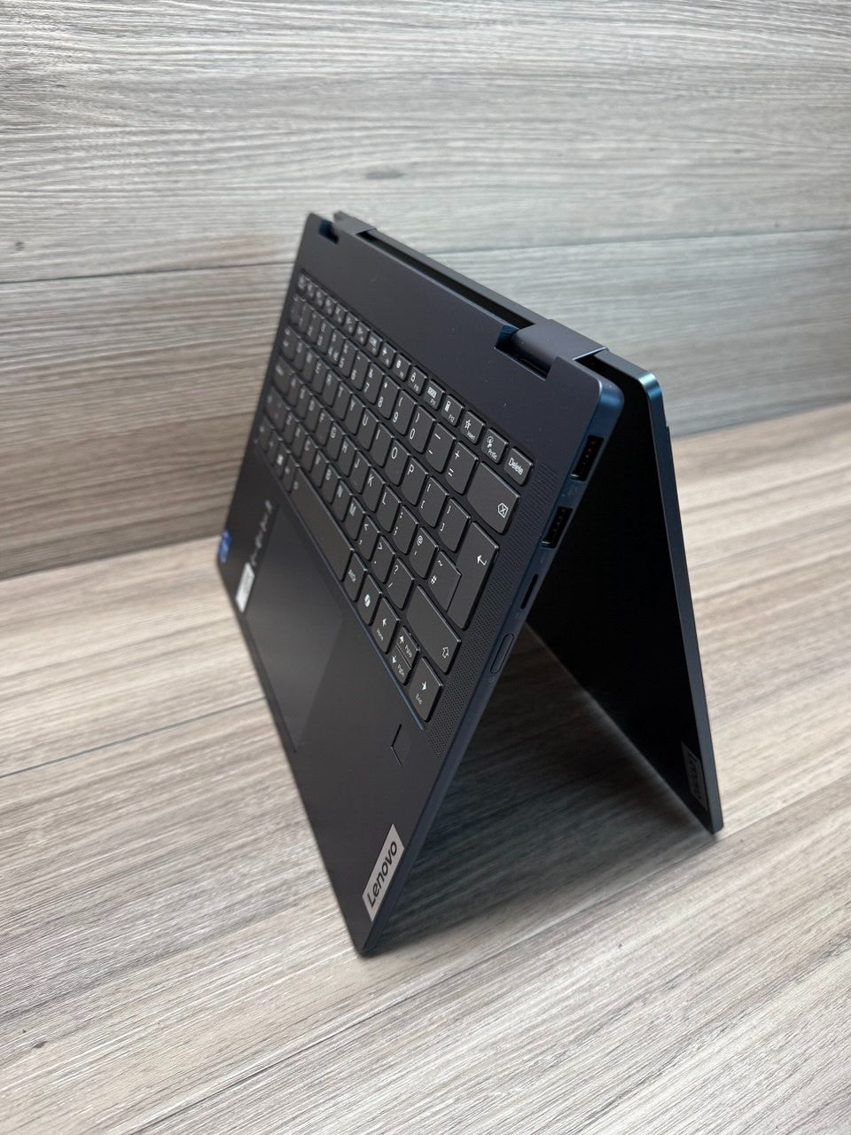 Lenovo IdeaPad 5, Intel Core i5, 16GB RAM, 512GB SSD, 14 Inch OLED Convertible