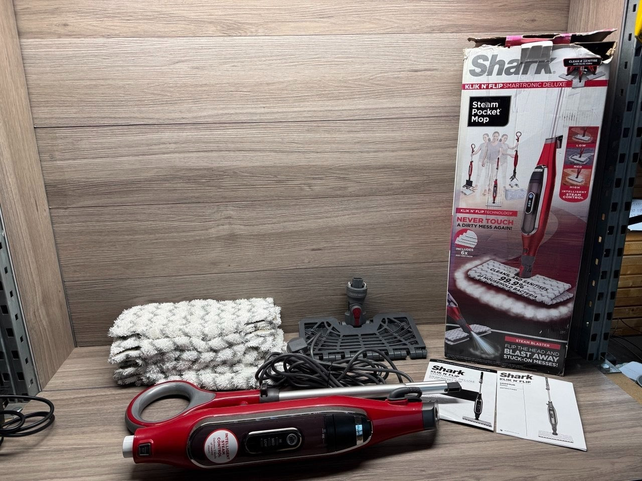 Shark Steam Mop Klik N’ Flip Smartonic Deluxe with 6 Dirt Grip Pads  * Used