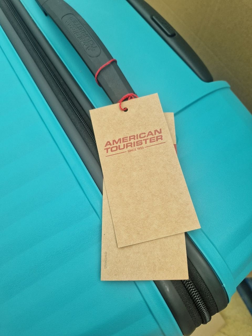 American Tourister Air Move Large (93L) in Teal