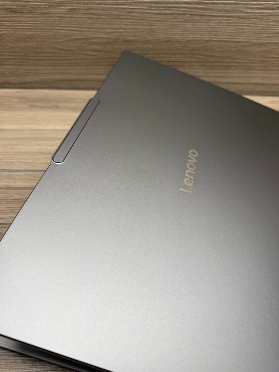 Lenovo IdeaPad Pro 5, Copilot+ PC  AMD AI 5, 24GB RAM 1TB SSD 83JN0023UK 16 Inch