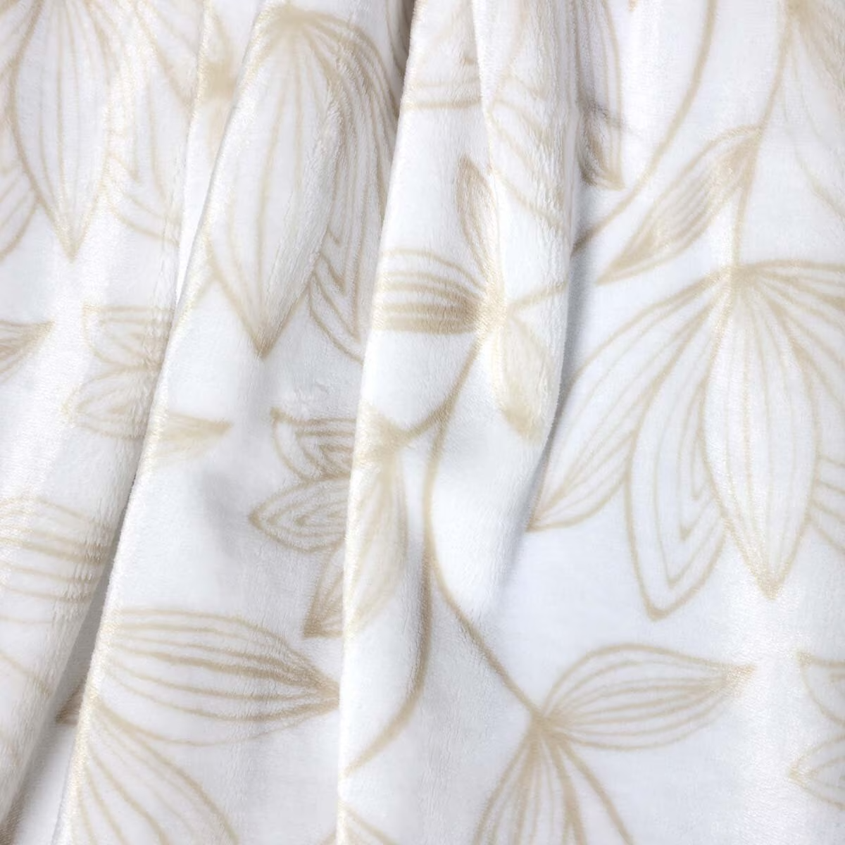 Life Comfort White Floral Printed Plush Throw, 152 x 177 cm