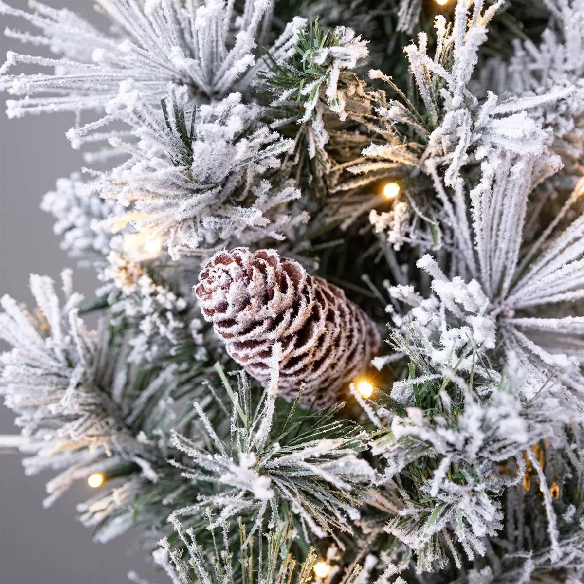 9ft 2.7m Pre-lit Flocked Glitter Christmas Garland with 150 Colour changing LED