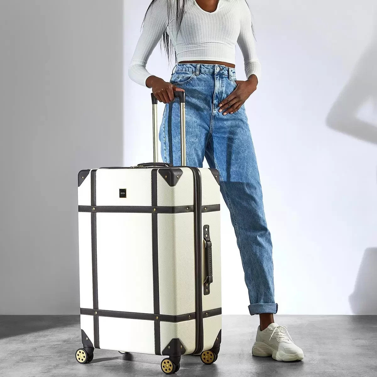 Rock Vintage 3 Piece Hardside Luggage Set in Cream *