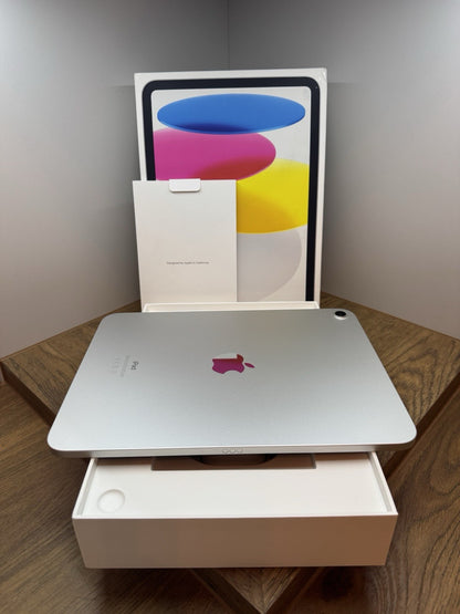 Apple iPad 2022 10.9 Inch Wi-Fi 64GB - Silver - MPQ03B/A  - VAT / Warranty
