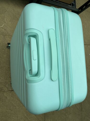 Rock Novo 4 Piece Hardside Luggage Set in Pastel Green